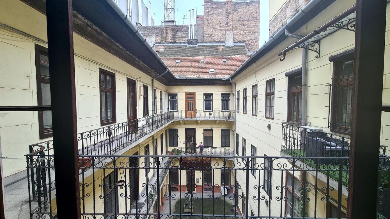 Downtown Akacfa Appartement Boedapest Buitenkant foto